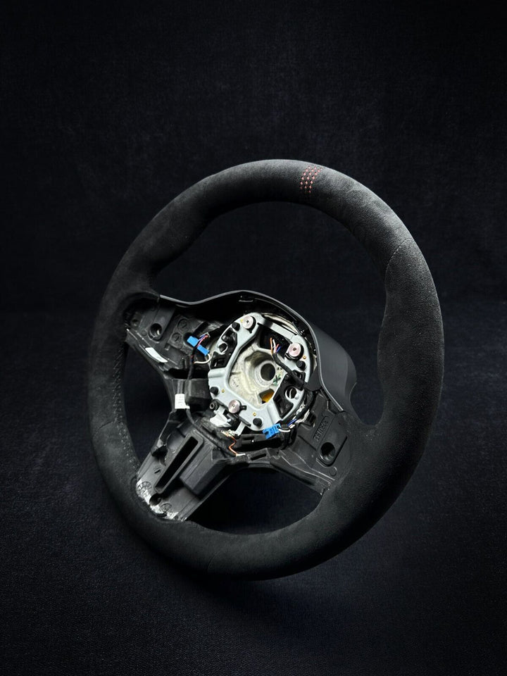 BMW G-SERIES ALCANTARA / RED LAZER STRIPES / BLACK STITCHING