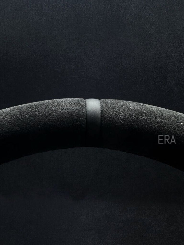 BMW E9X-E8X ALCANTARA-PERFORATED / BLACK LEATHER STRIPE / BLACK STITCHING