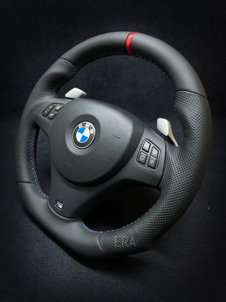 BMW E9X-E8X NAPPA-PERFORATED / RED STRIPE / M STITCHING / LEATHER TRIM / SHIFT PADDLES / SHAPED