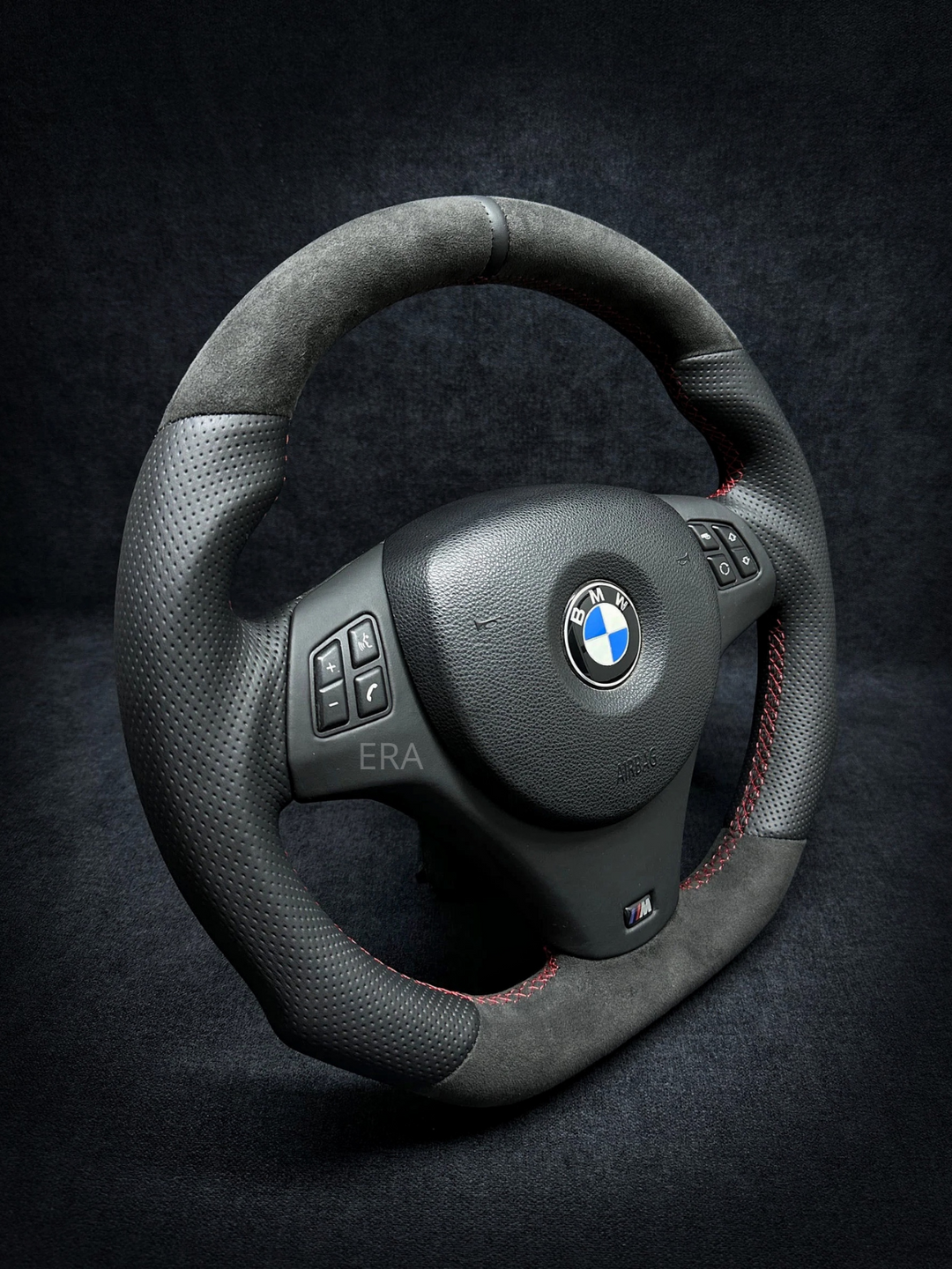 BMW E92 STEERING WHEEL PEROFRATED SIDE