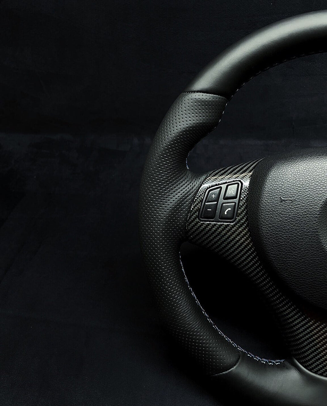 BMW E90 PERFORATED LEATHER NAPPA STEERING WHEEL CARBON 