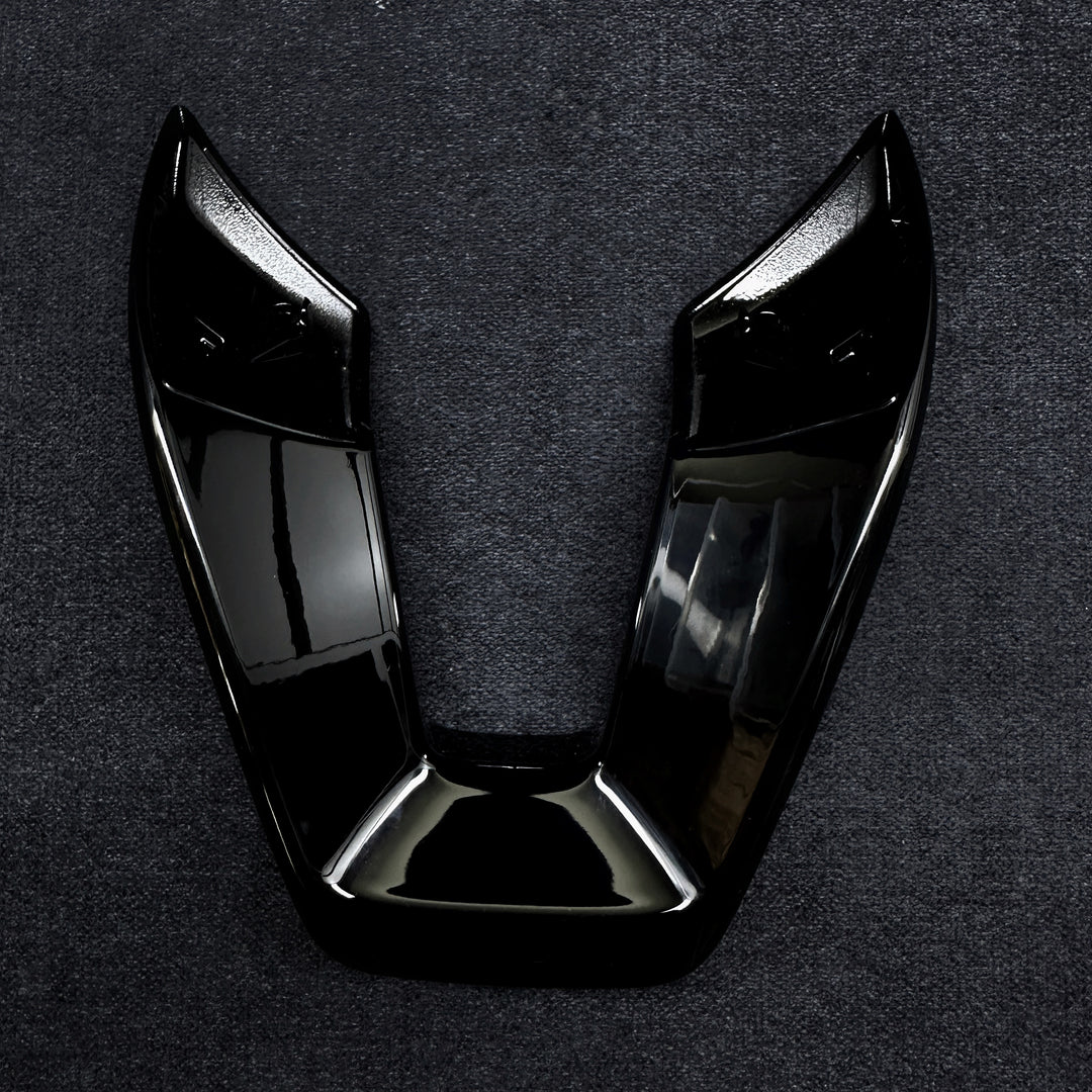 High-gloss piano black steering wheel trims