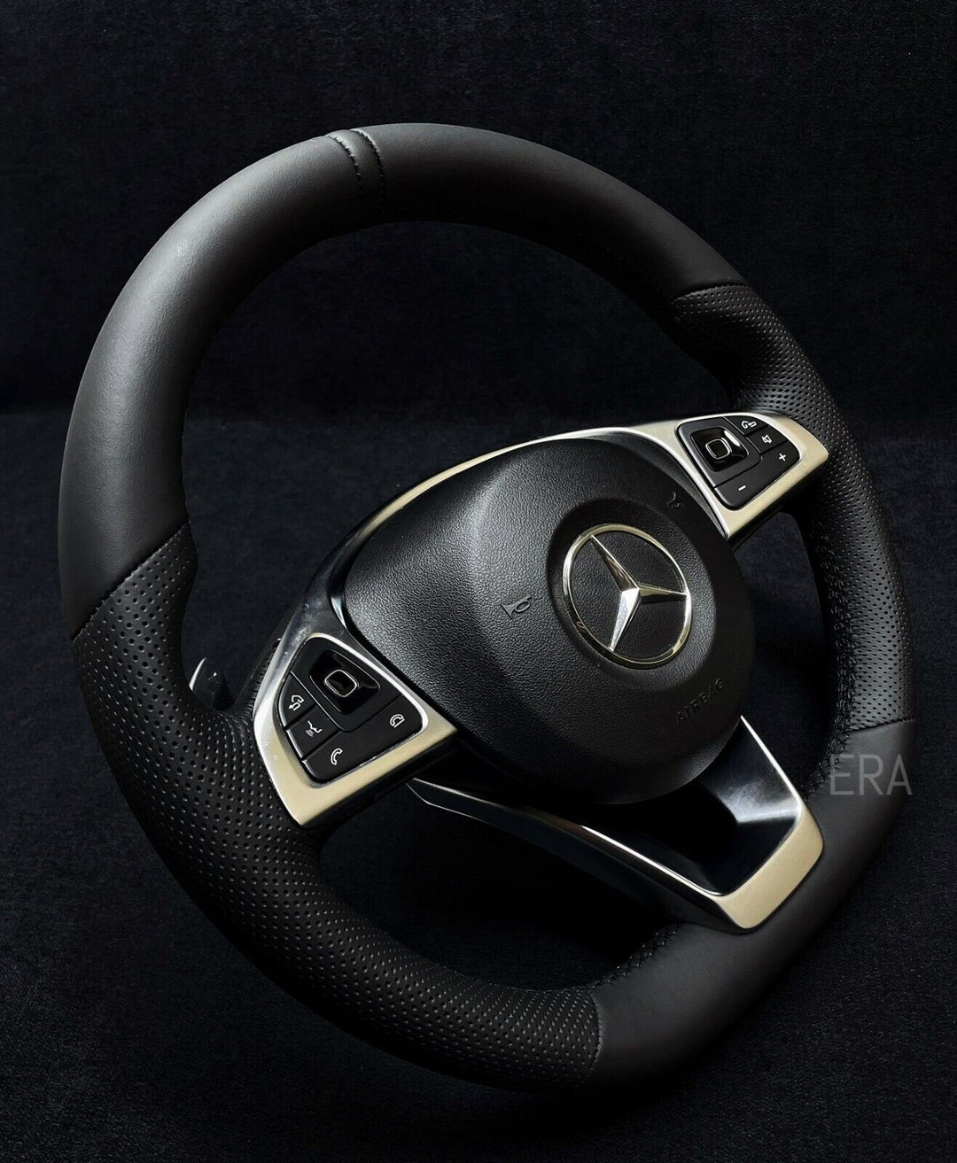 MERCEDES-BENZ NAPPA / BLACK LEATHER STRIPE / BLACK STITCHING / SHIFT PADDLES